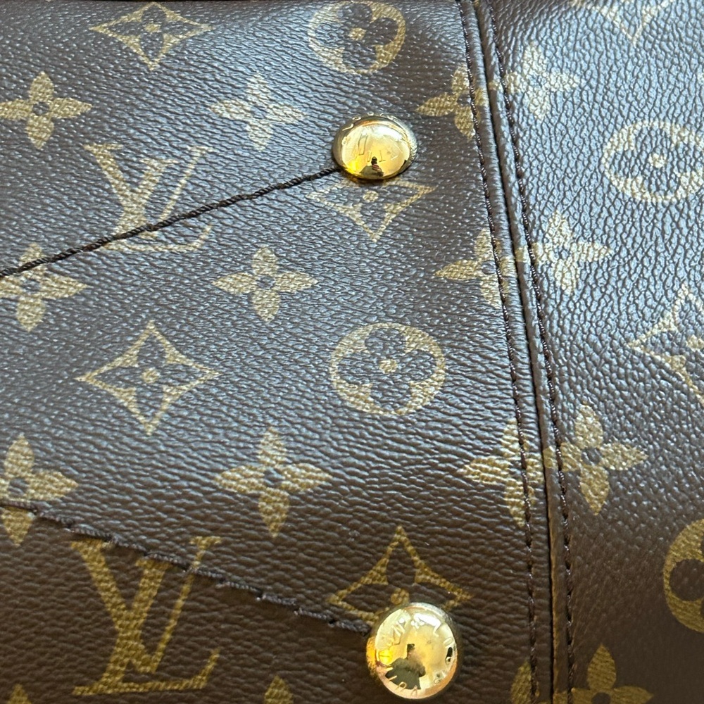 Authentic Louis Vuitton Artsy MM – Monogram Canvas - Picture 15 of 15